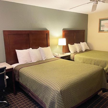 Great Western Inn & Suites Carlsbad Extérieur photo