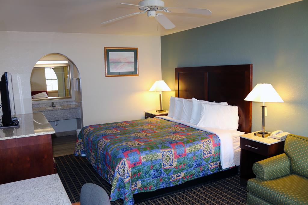 Great Western Inn & Suites Carlsbad Extérieur photo